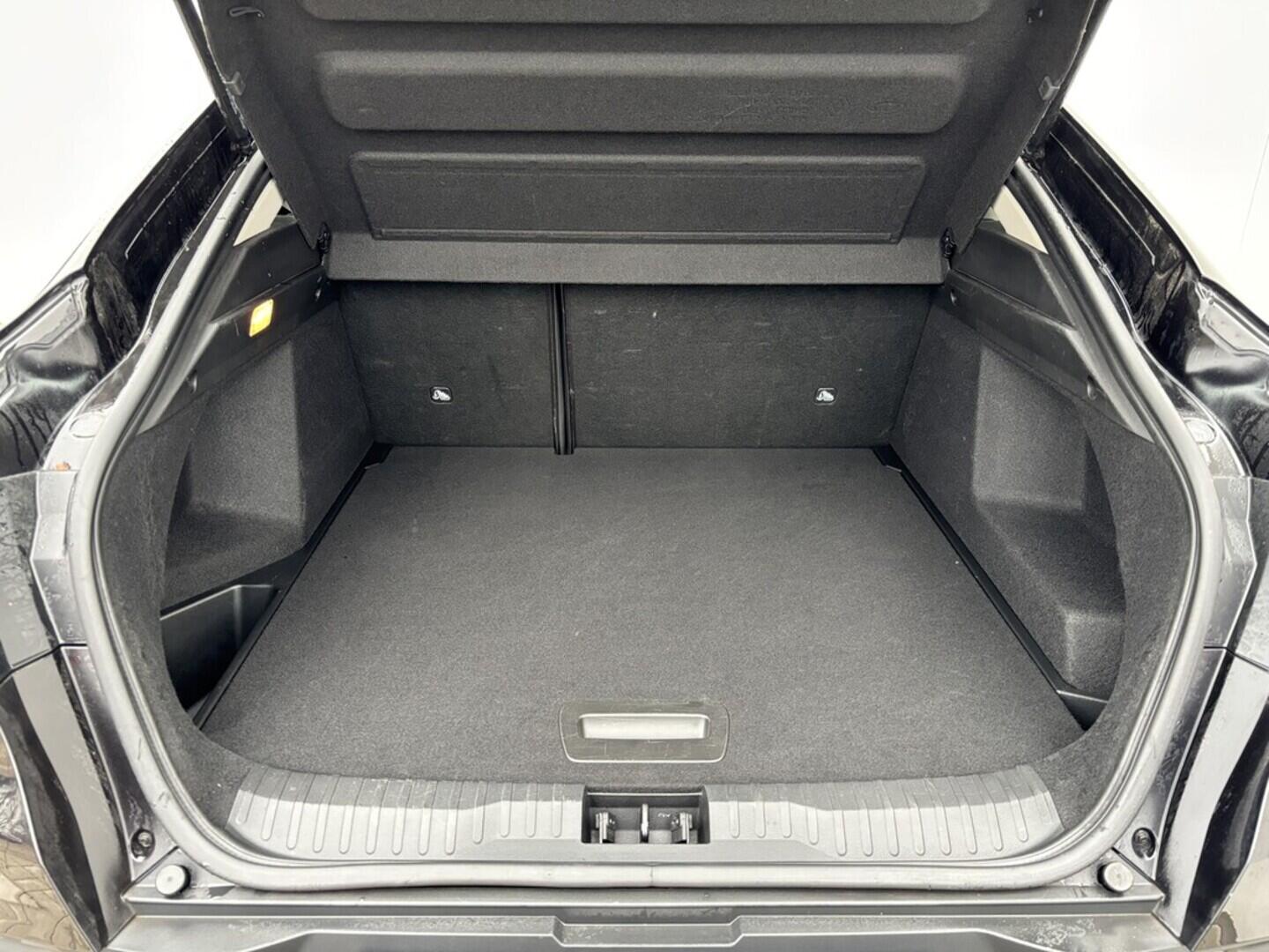 OZ190V00860_38.webp_ARKANA Intens 1.3 TCe 103 kW automat, DPH