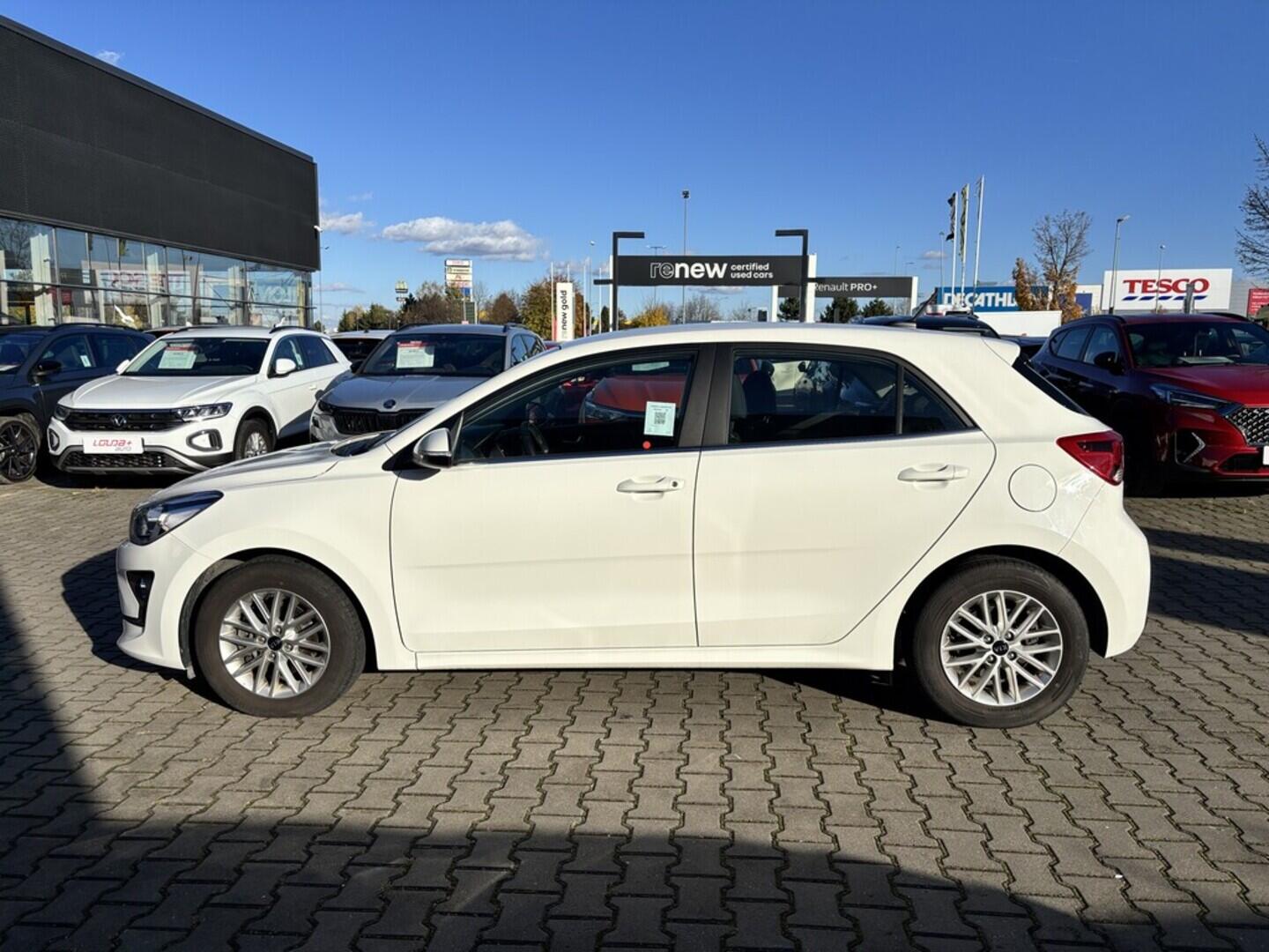 OZ190V00876_17.webp_RIO Exclusive 1.0  74 kW manuál