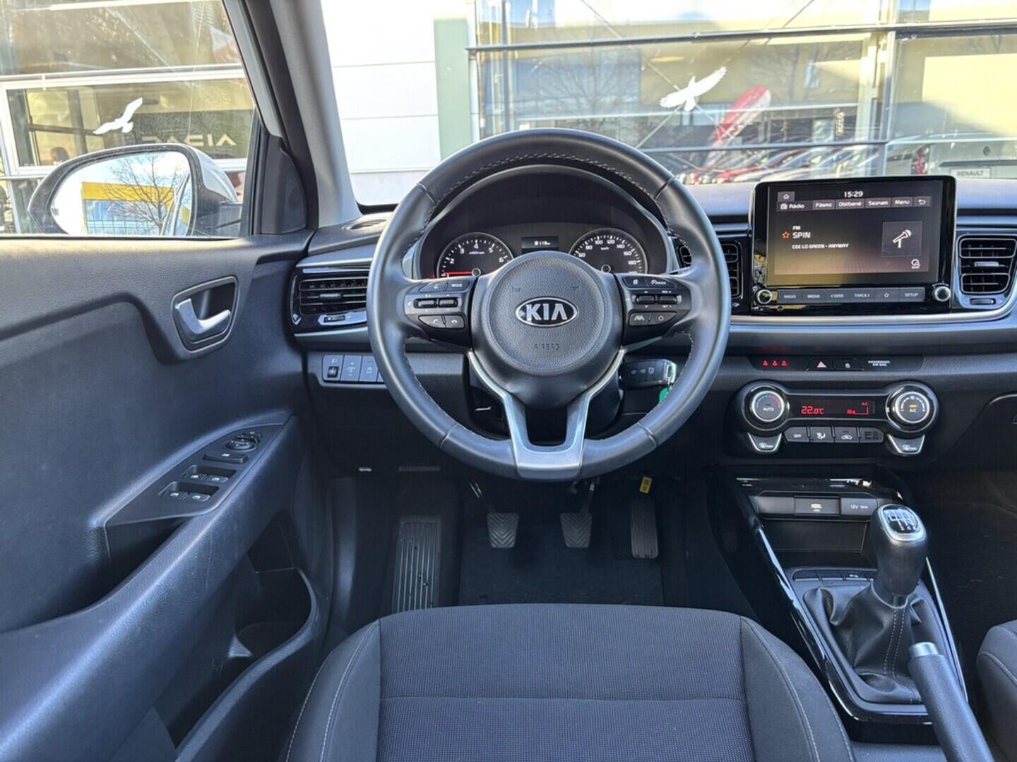 OZ190V00876_23.webp_RIO Exclusive 1.0  74 kW manuál