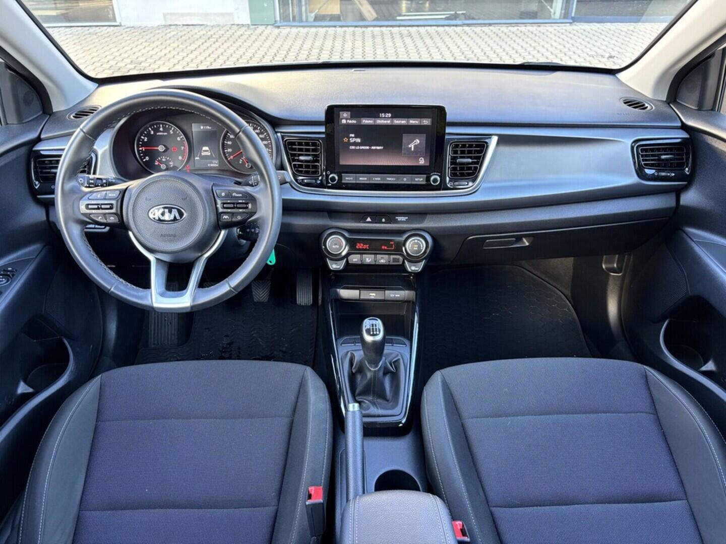 OZ190V00876_24.webp_RIO Exclusive 1.0  74 kW manuál