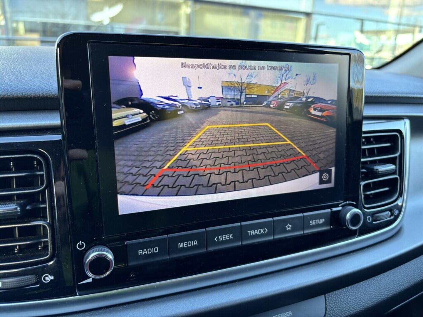 OZ190V00876_28.webp_RIO Exclusive 1.0  74 kW manuál