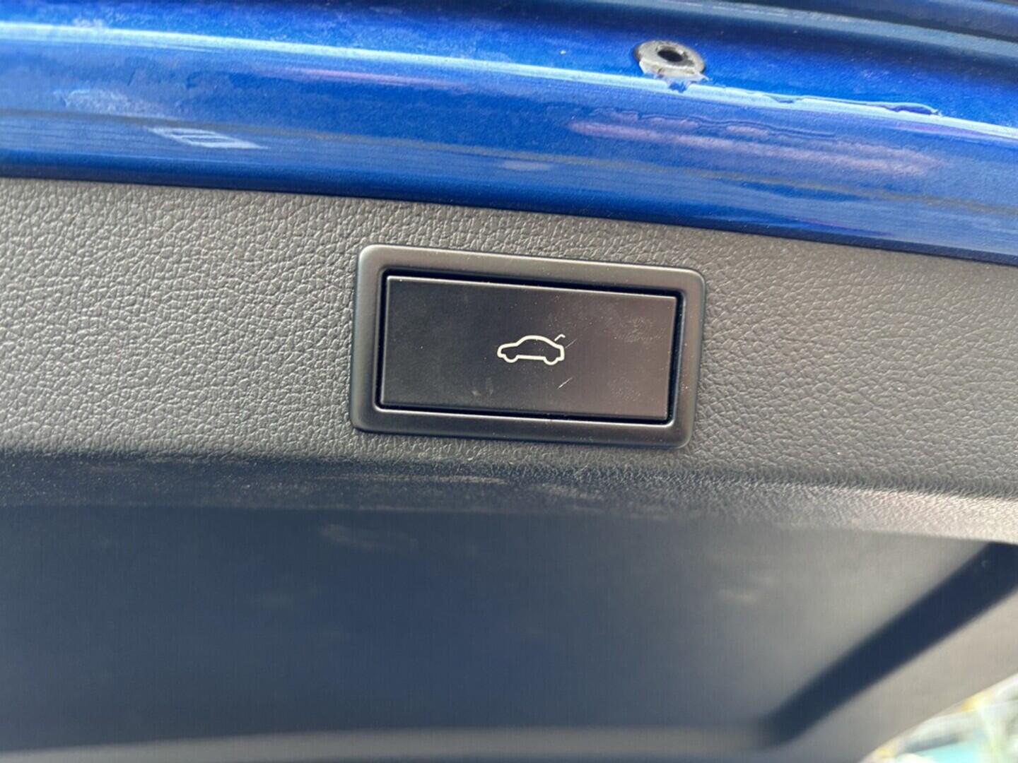 OZ190V01042_38.webp_OCTAVIA RS 2.0 TSI 162 kW manuál