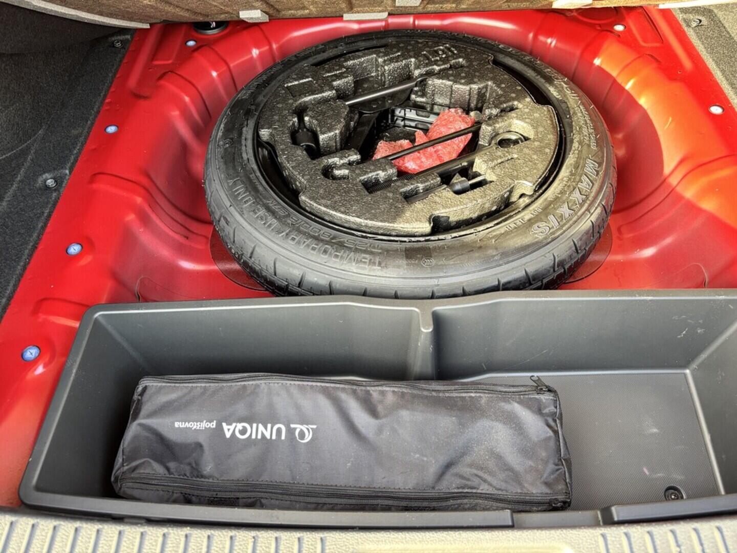 OZ190V01070_36.webp_I30  1.6  85 kW manuál, DPH