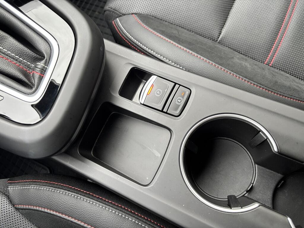 OZ190V01118_43.webp_ARKANA Initiale 1.3 TCe 103 kW automat, DPH