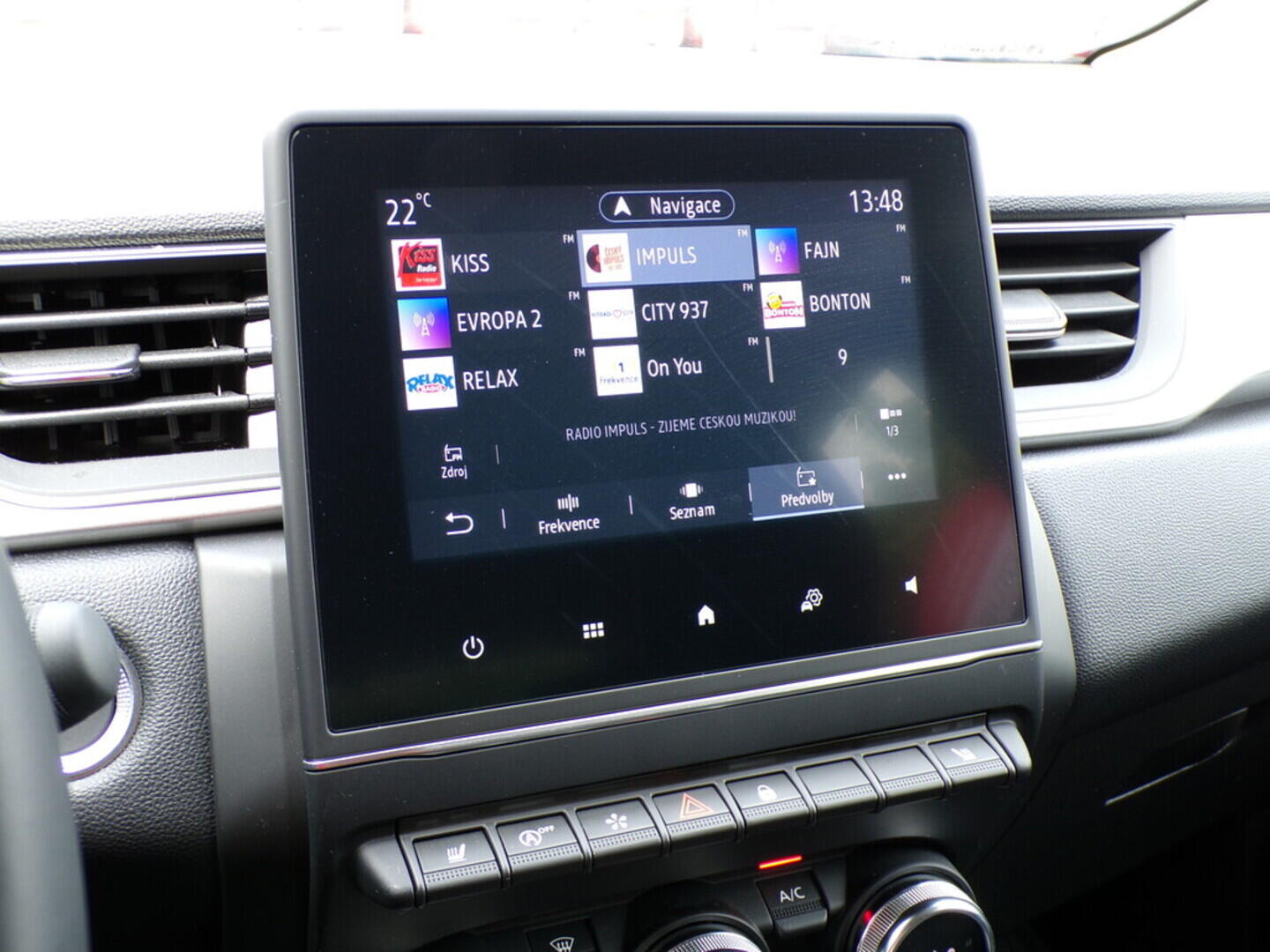 OZ190V01136_31.webp_CAPTUR Techno 1.0 TCe 67 kW manuál, DPH