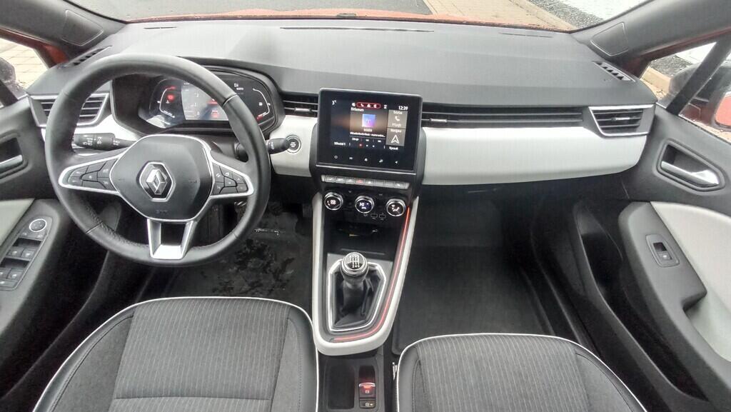 OZ190V01213_16.webp_CLIO Techno  1.0 TCe 67 kW manuál, DPH