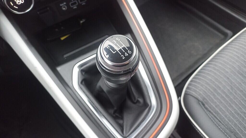 OZ190V01213_21.webp_CLIO Techno  1.0 TCe 67 kW manuál, DPH