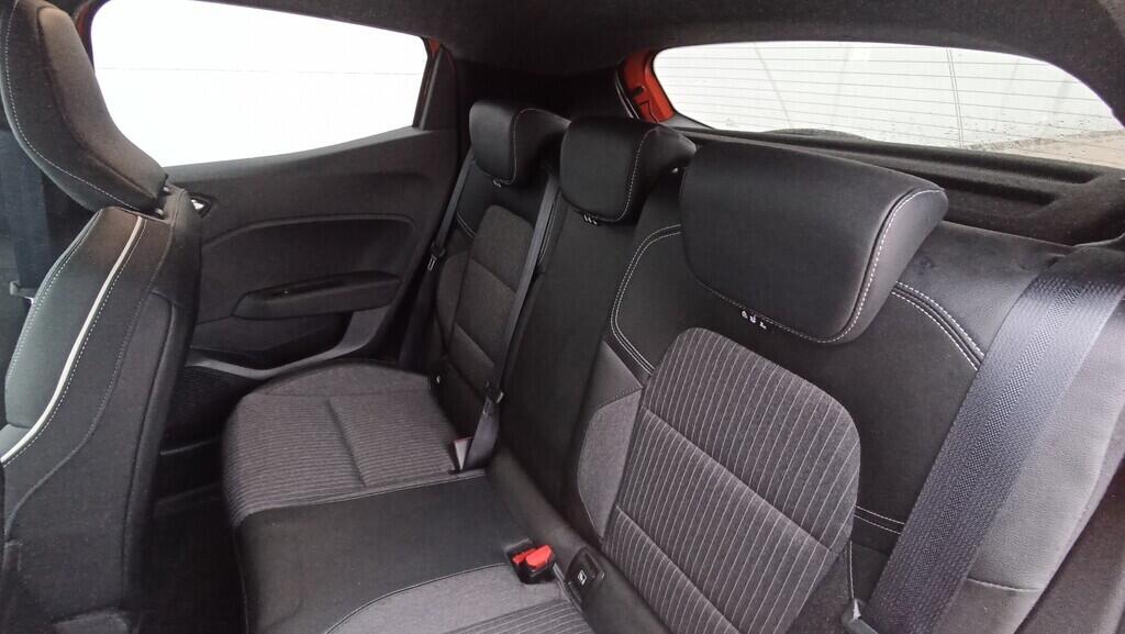 OZ190V01213_26.webp_CLIO Techno  1.0 TCe 67 kW manuál, DPH