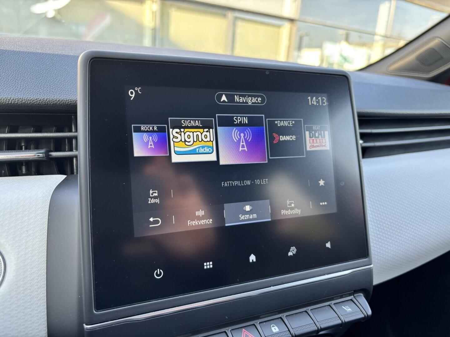 OZ190V01213_31.webp_CLIO Techno  1.0 TCe 67 kW manuál, DPH