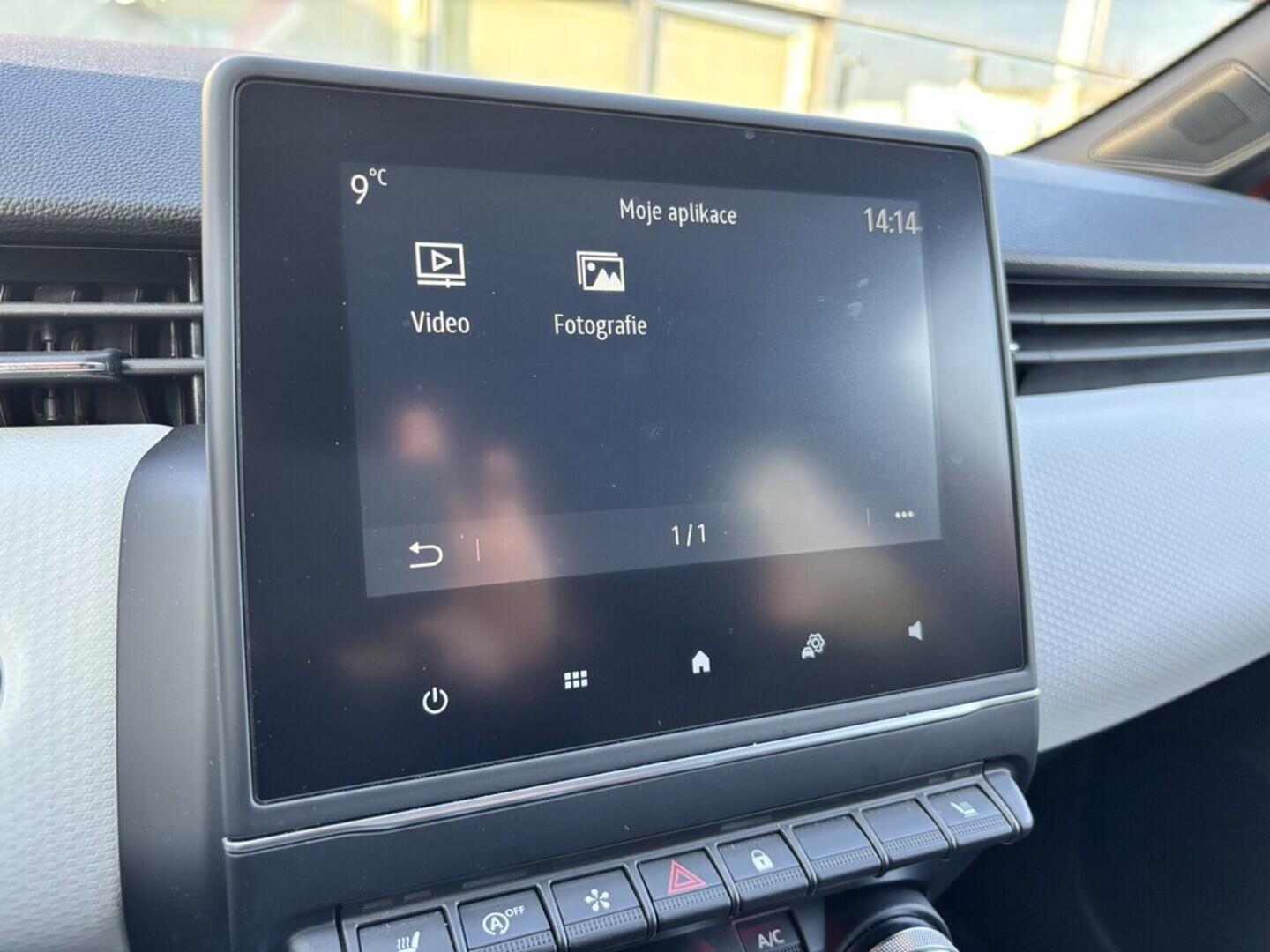 OZ190V01213_32.webp_CLIO Techno  1.0 TCe 67 kW manuál, DPH