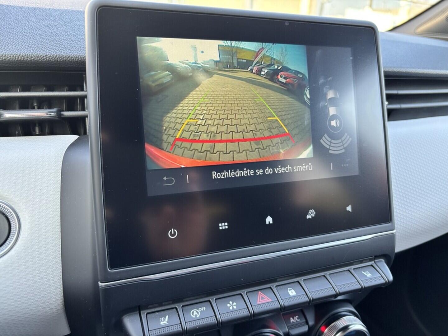 OZ190V01213_35.webp_CLIO Techno  1.0 TCe 67 kW manuál, DPH