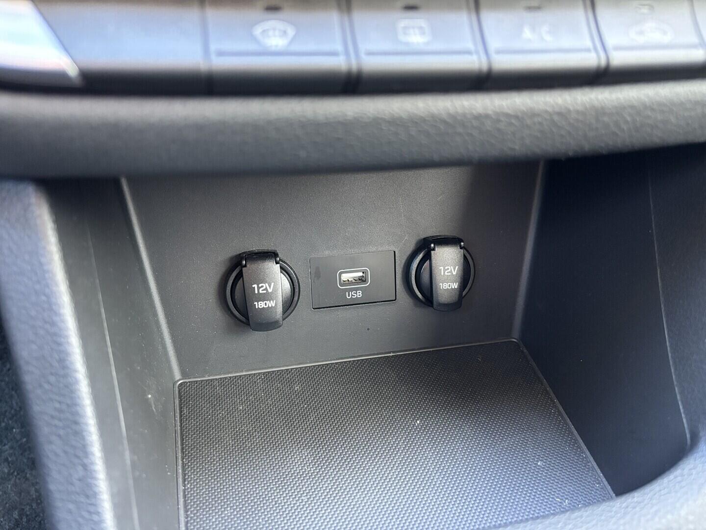 OZ190V01229_36.webp_I30 Comfort 1.0 T-GDI 88 kW manuál, DPH