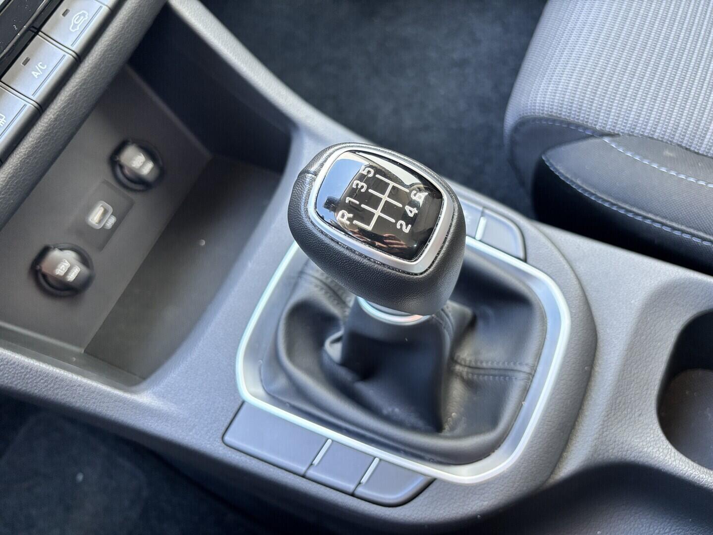 OZ190V01229_37.webp_I30 Comfort 1.0 T-GDI 88 kW manuál, DPH