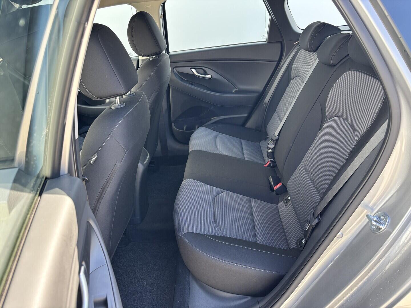 OZ190V01229_38.webp_I30 Comfort 1.0 T-GDI 88 kW manuál, DPH