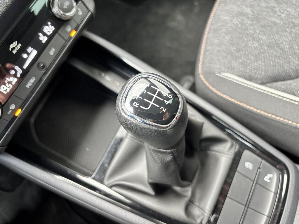 OZ190V01242_39.webp_SCALA Style 1.0 TSI 81 kW manuál, DPH