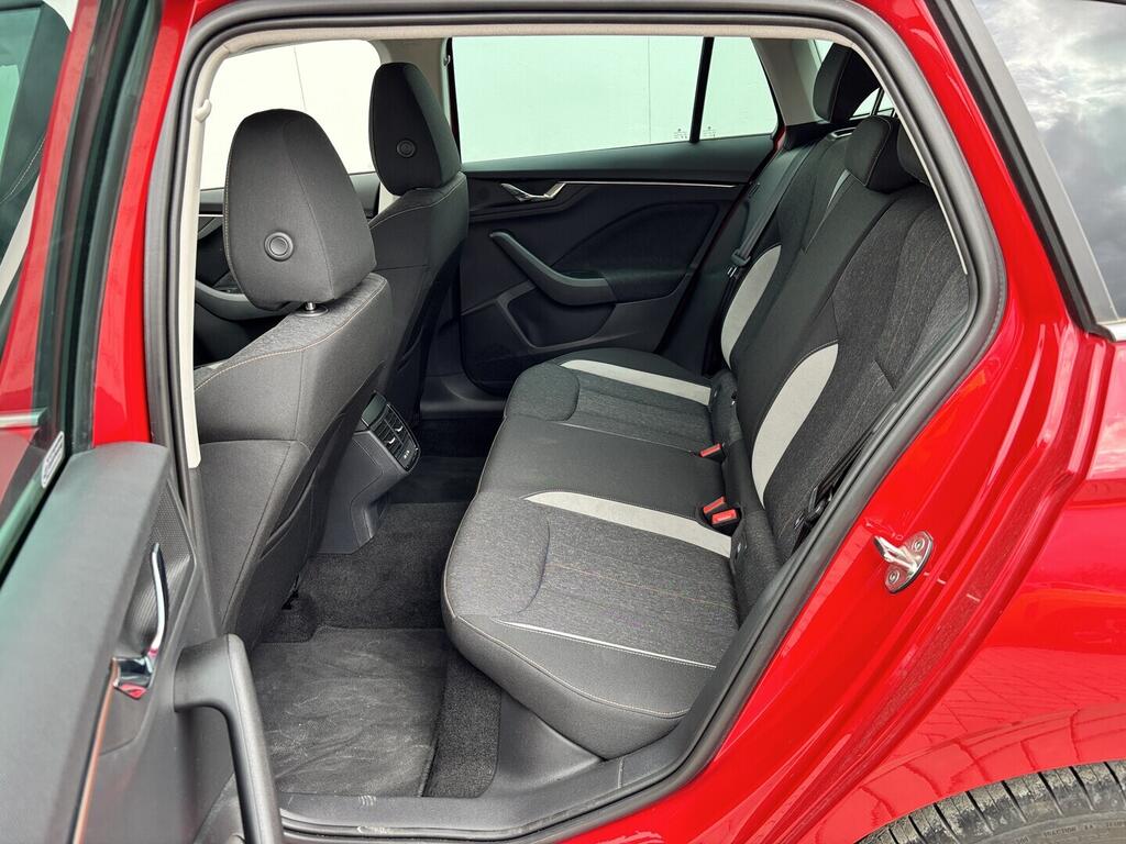 OZ190V01242_40.webp_SCALA Style 1.0 TSI 81 kW manuál, DPH