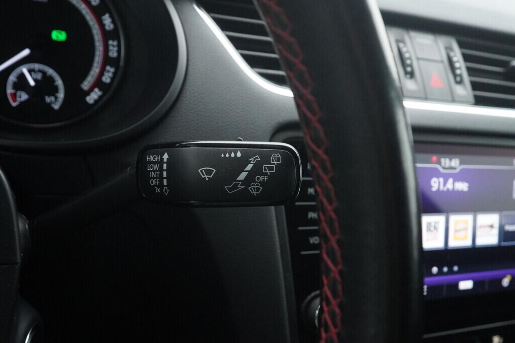 OZ190V01246_26.webp_OCTAVIA RS 2.0 TDI 135 kW automat