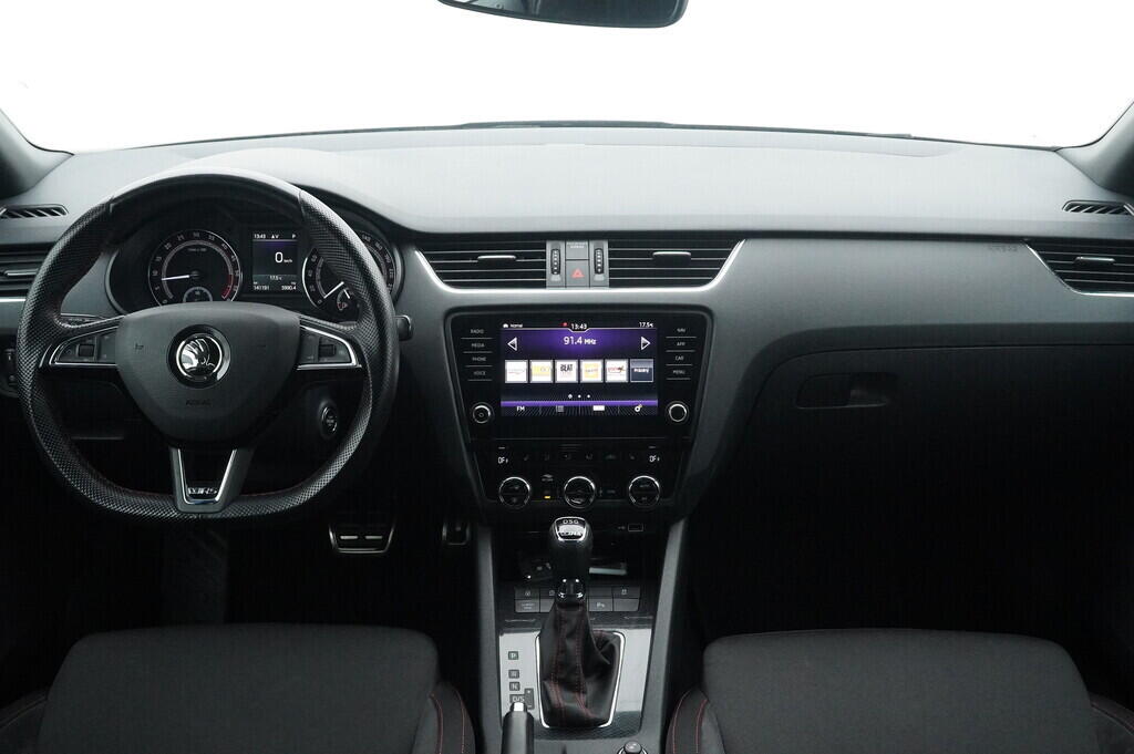 OZ190V01246_27.webp_OCTAVIA RS 2.0 TDI 135 kW automat