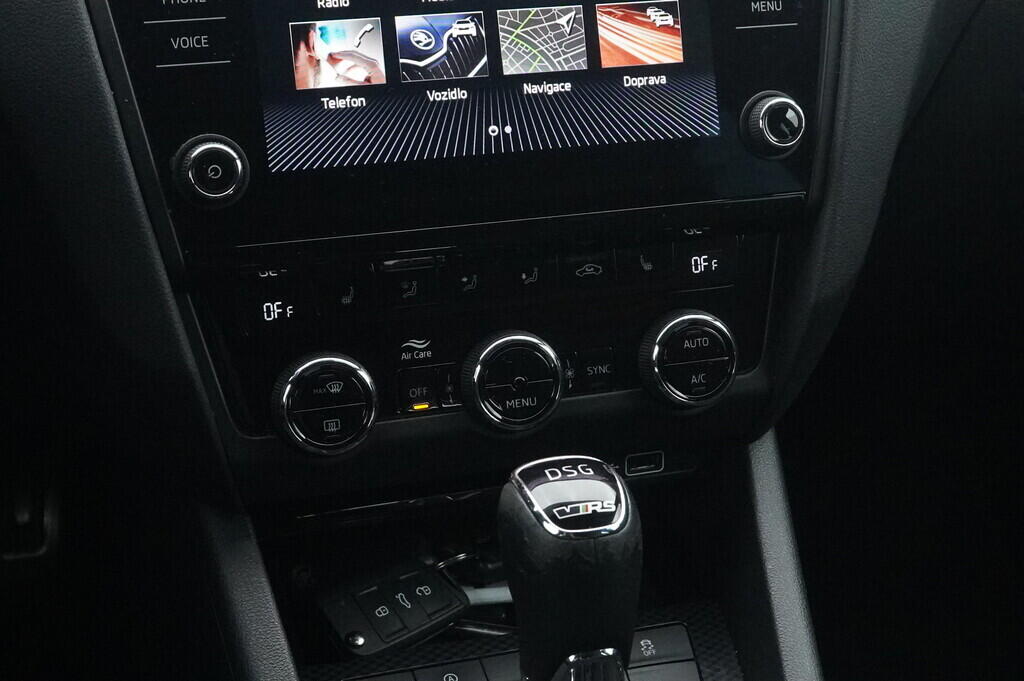 OZ190V01246_32.webp_OCTAVIA RS 2.0 TDI 135 kW automat