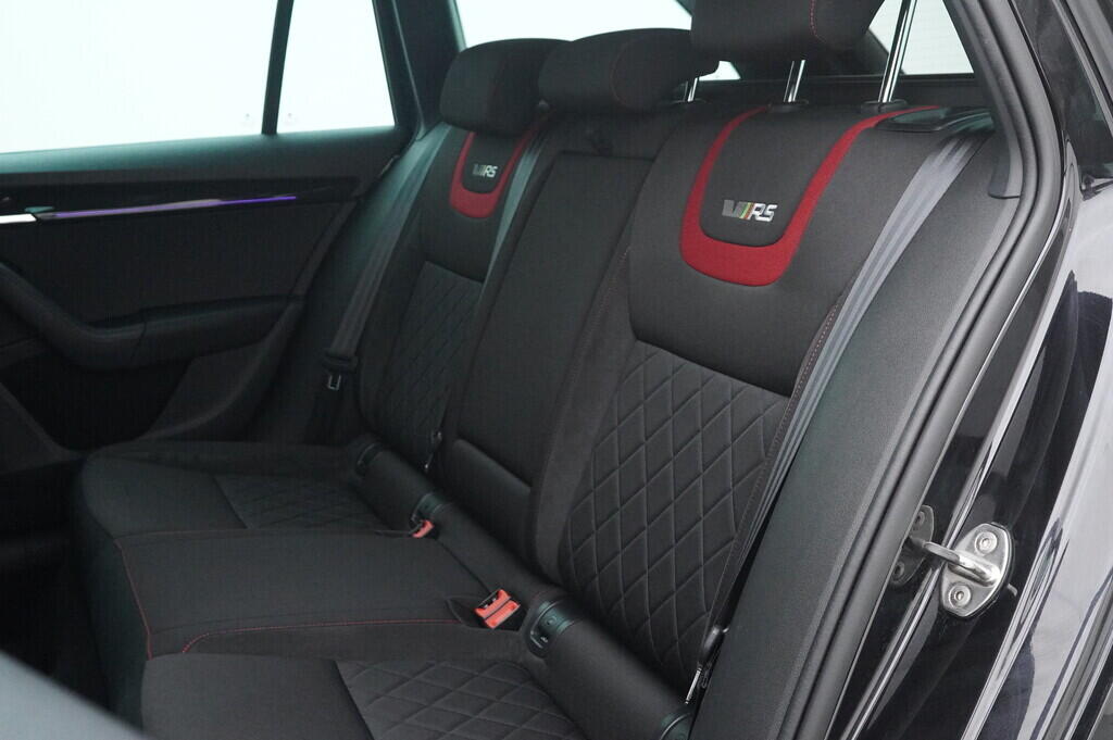 OZ190V01246_36.webp_OCTAVIA RS 2.0 TDI 135 kW automat