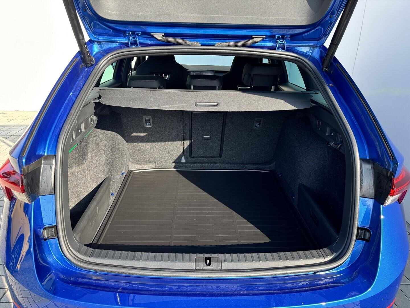 OZ190V01251_49.webp_OCTAVIA SportLine 2.0 TDI 110 kW automat, DPH