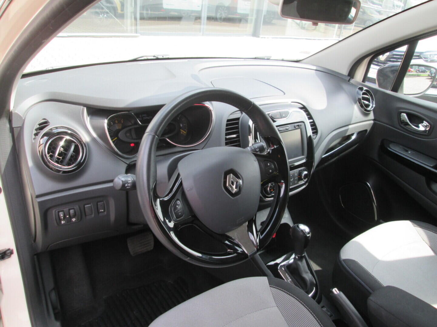 OZ190V01307_17.webp_CAPTUR Intens 1.2 TCe 88 kW automat, DPH