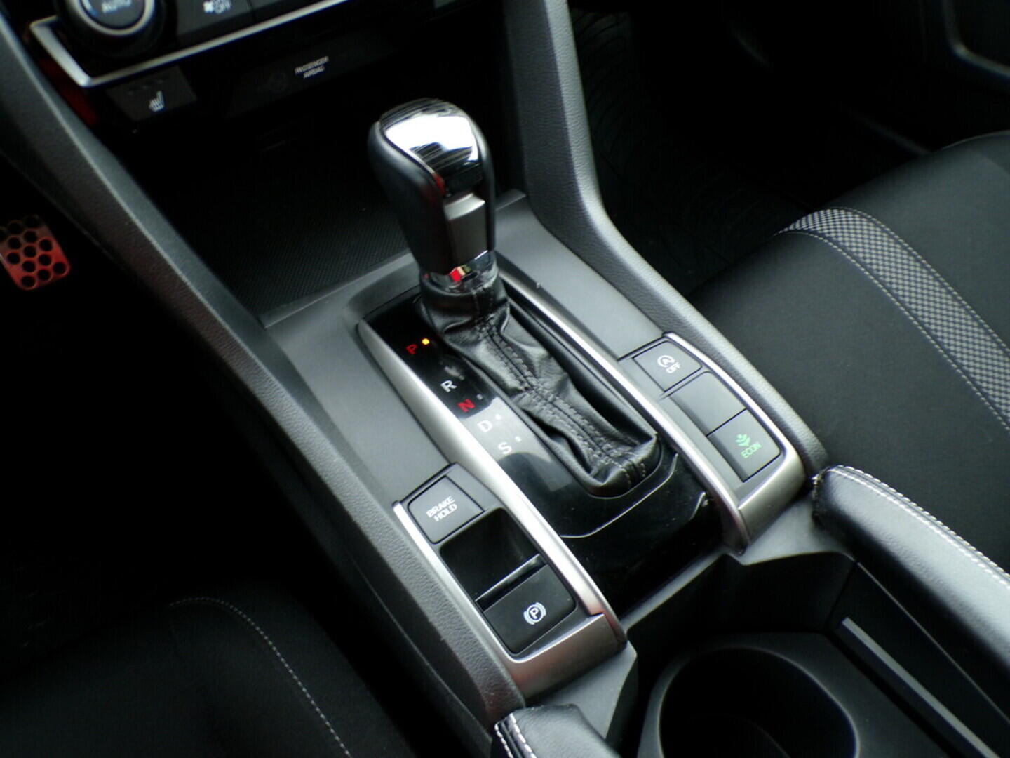 OZ190V01327_34.webp_CIVIC ELEGANCE 1.0  93 kW automat