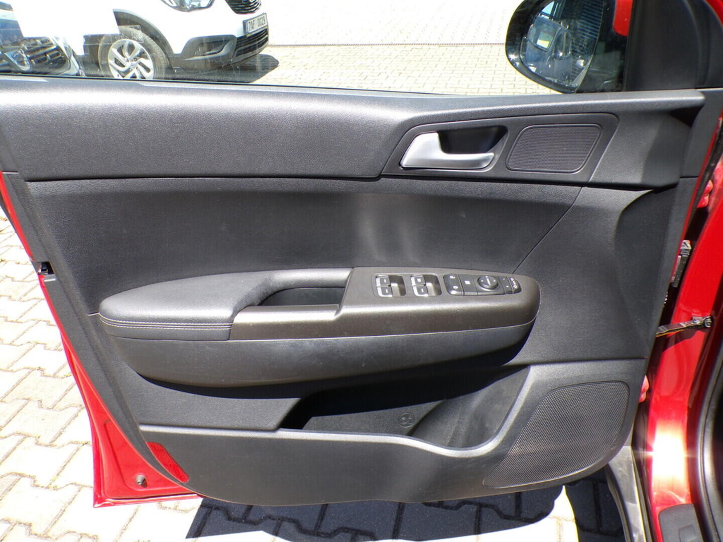 OZ190V01333_20.webp_SPORTAGE  2.0  136 kW automat