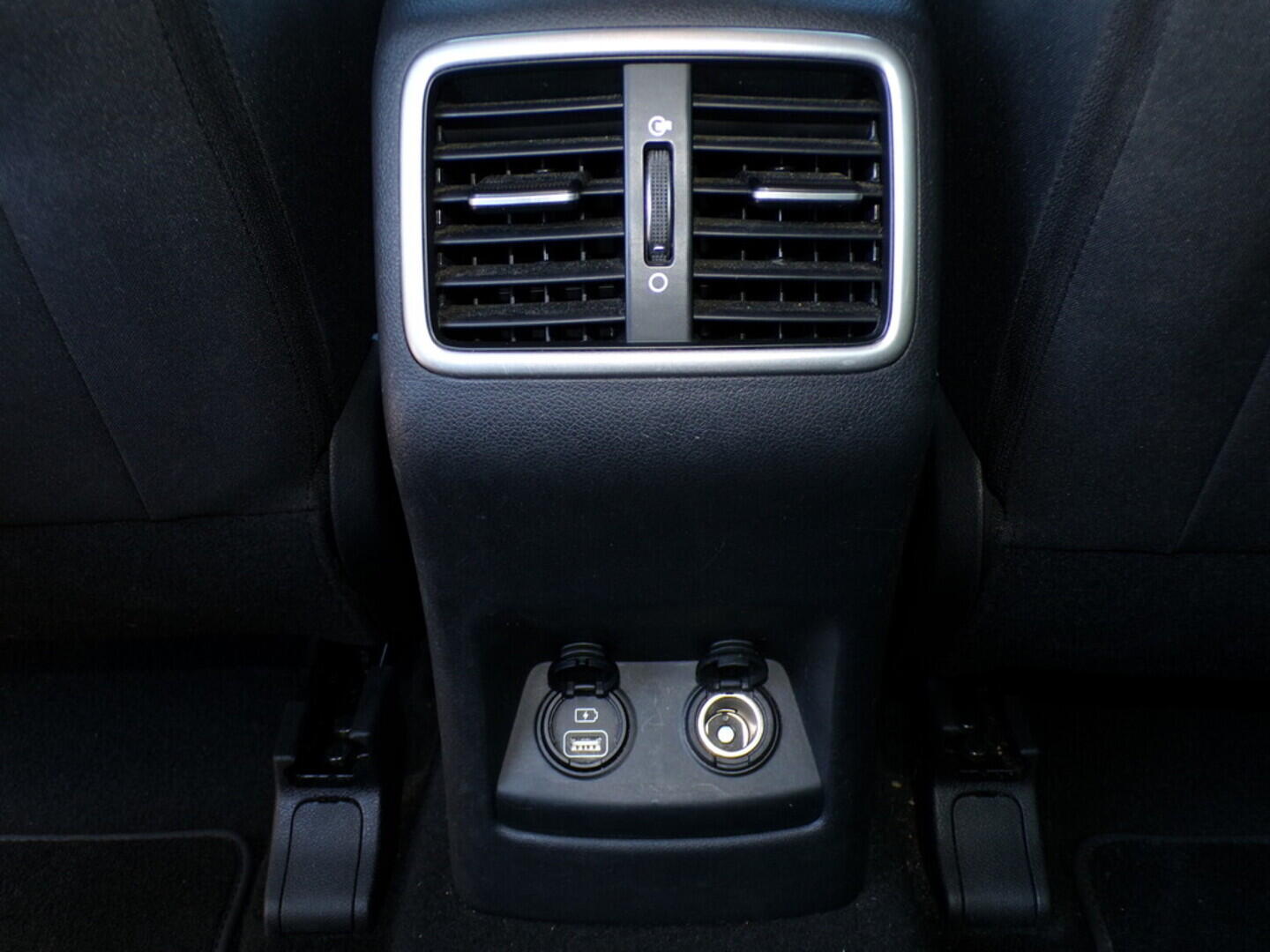 OZ190V01333_38.webp_SPORTAGE  2.0  136 kW automat