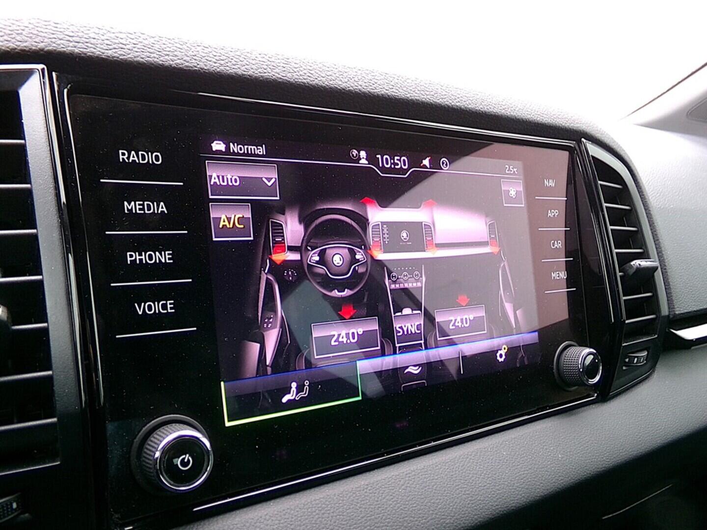 OZ190V01337_33.webp_KAROQ SportLine 2.0 TDI 110 kW manuál, DPH