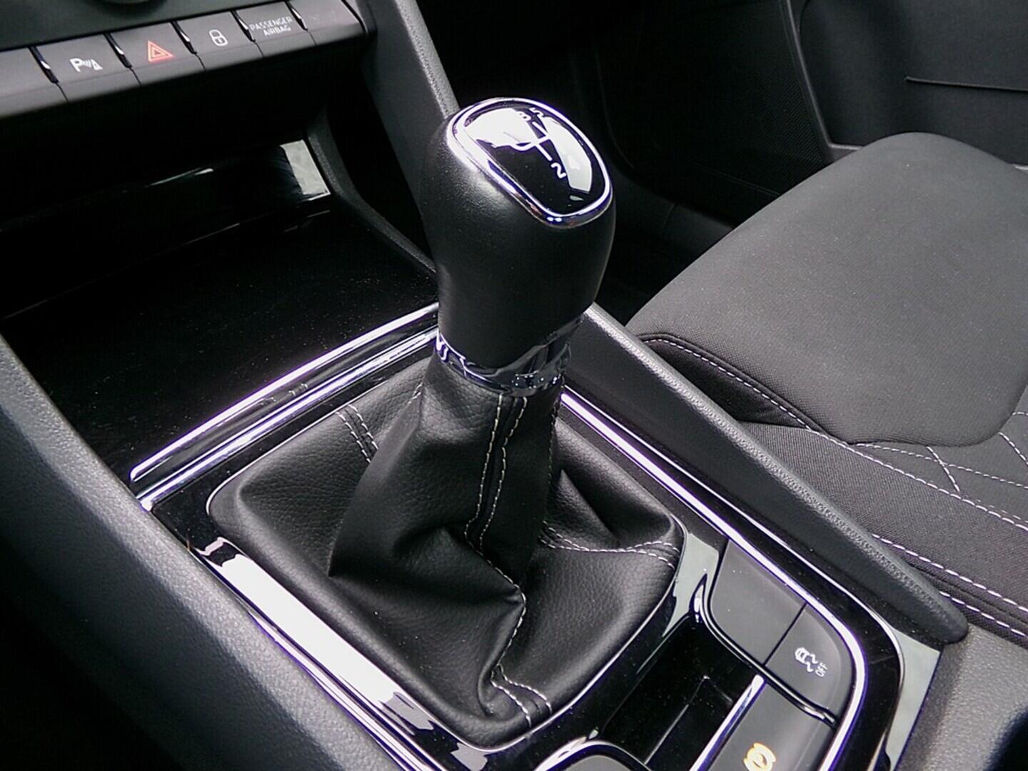 OZ190V01337_37.webp_KAROQ SportLine 2.0 TDI 110 kW manuál, DPH