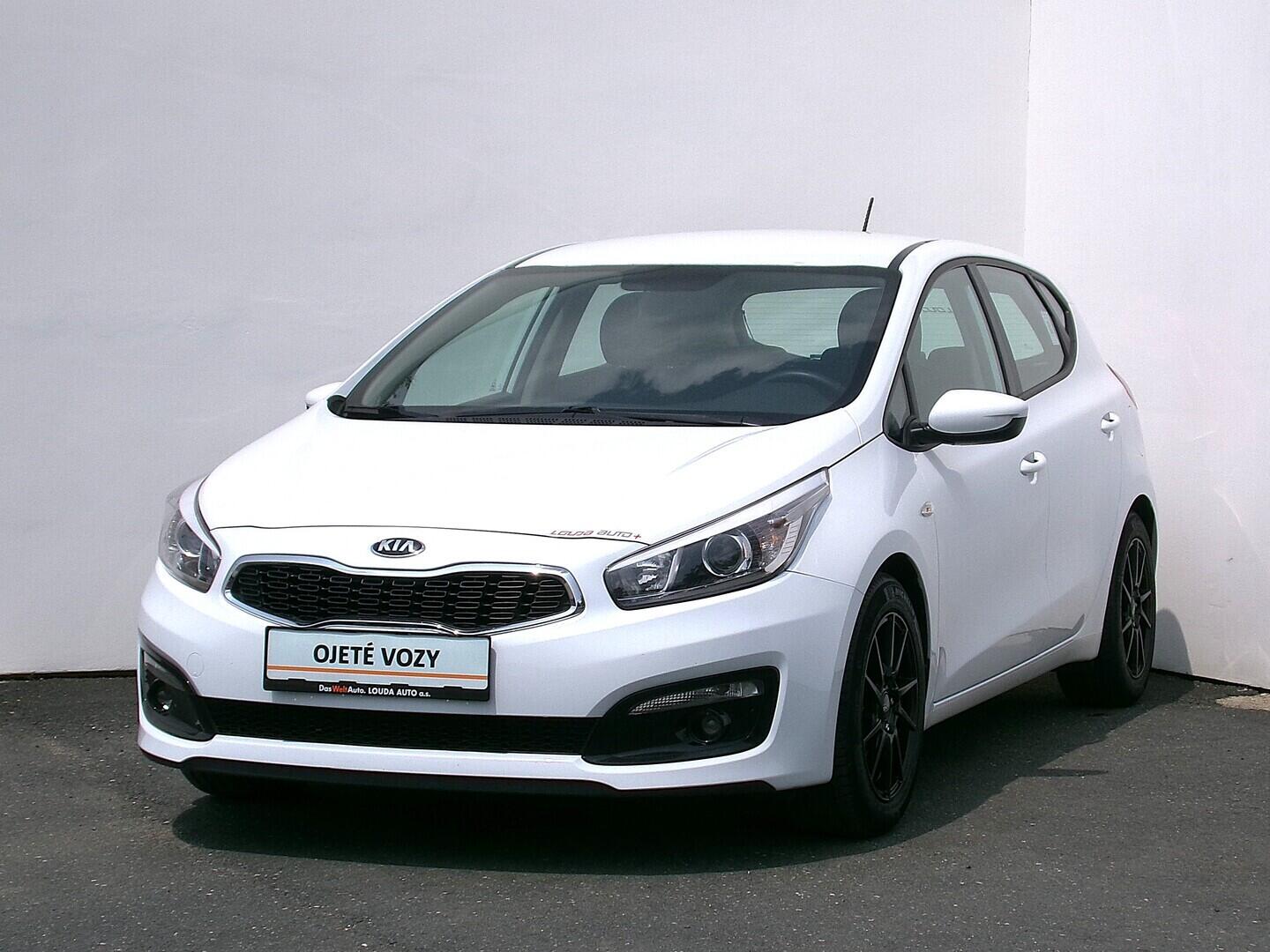 OZ190V01346_10.webp_CEED  1.4  66 kW manuál