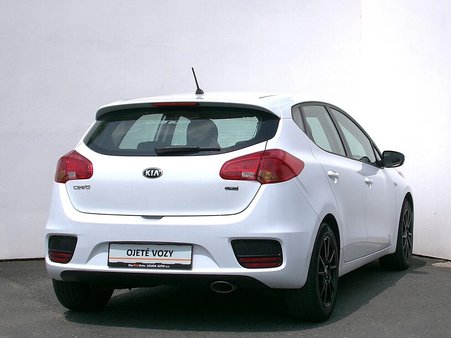 OZ190V01346_11.webp_CEED  1.4  66 kW manuál