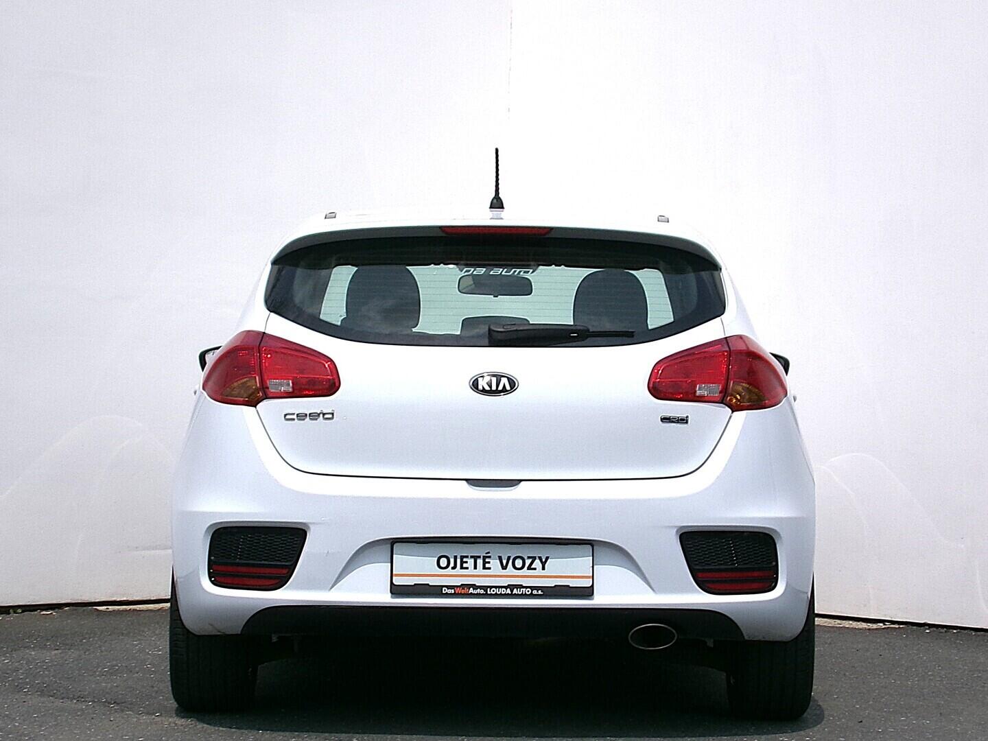 OZ190V01346_17.webp_CEED  1.4  66 kW manuál