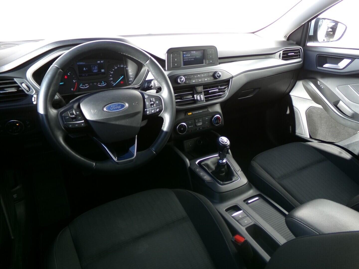 OZ190V01348_19.webp_FOCUS  1.5 TDI 70 kW manuál, DPH