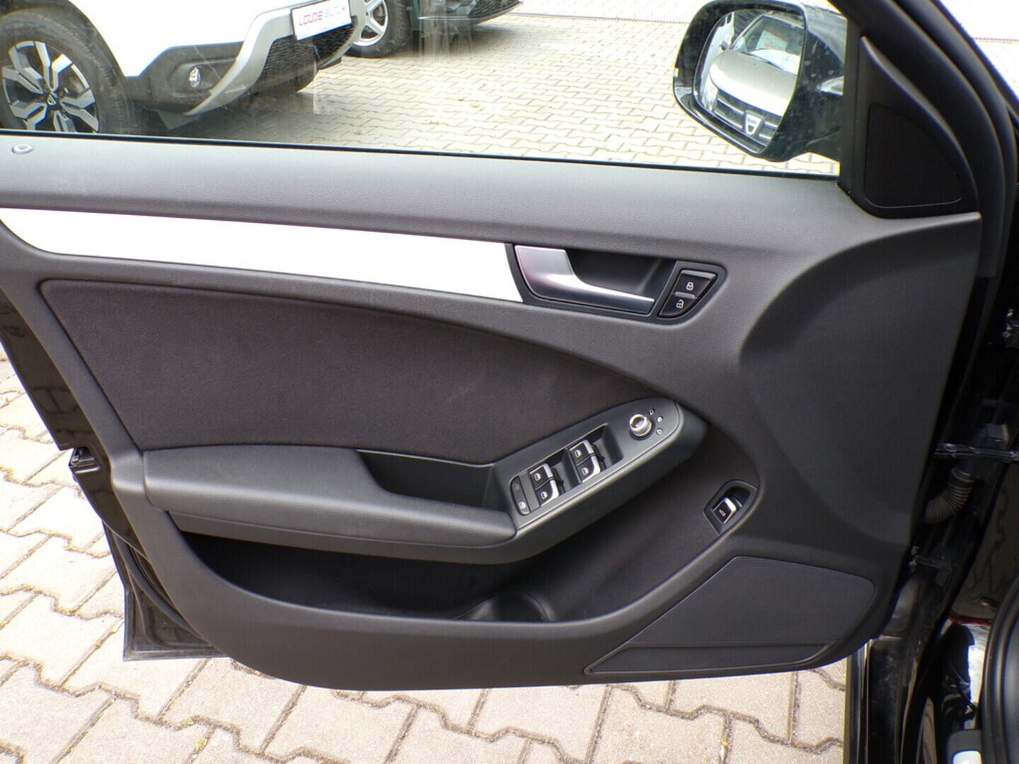 OZ190V01350_20.webp_A4 S line 2.0 TDI 110 kW automat