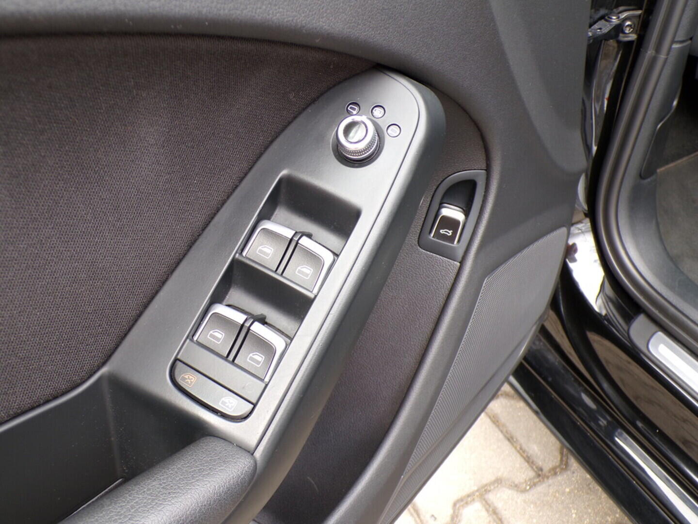 OZ190V01350_21.webp_A4 S line 2.0 TDI 110 kW automat