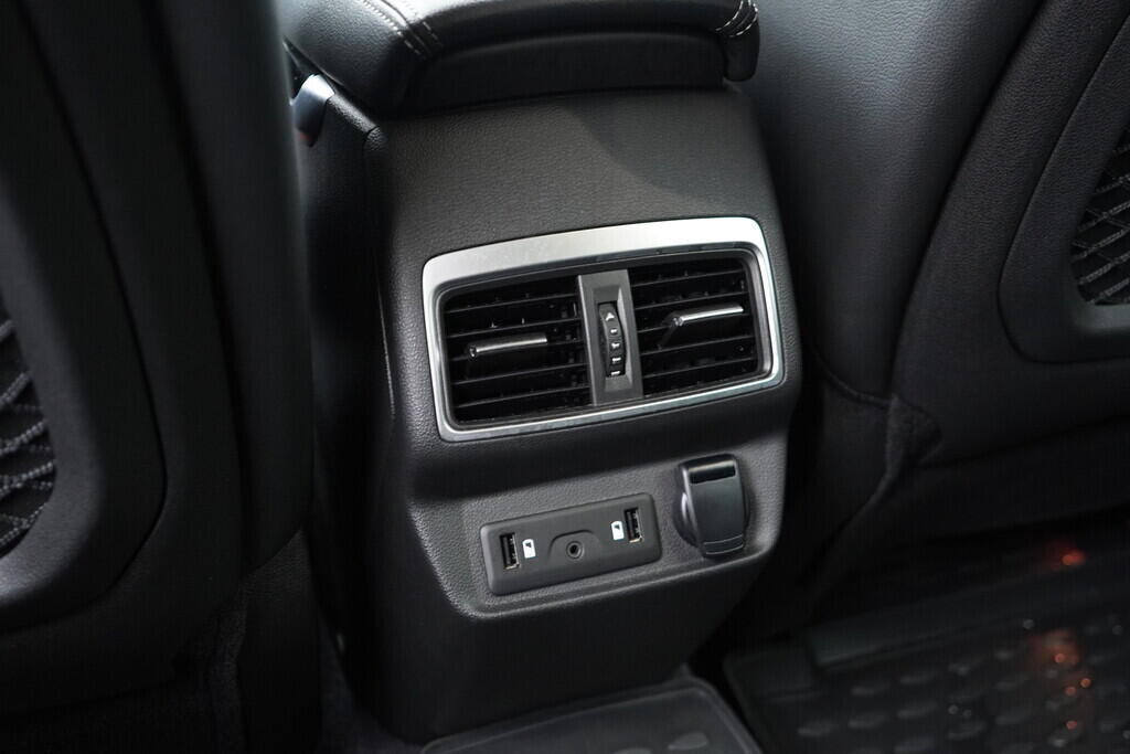 OZ190V01353_29.webp_KOLEOS Initiale Paris 2.0  135 kW automat, DPH