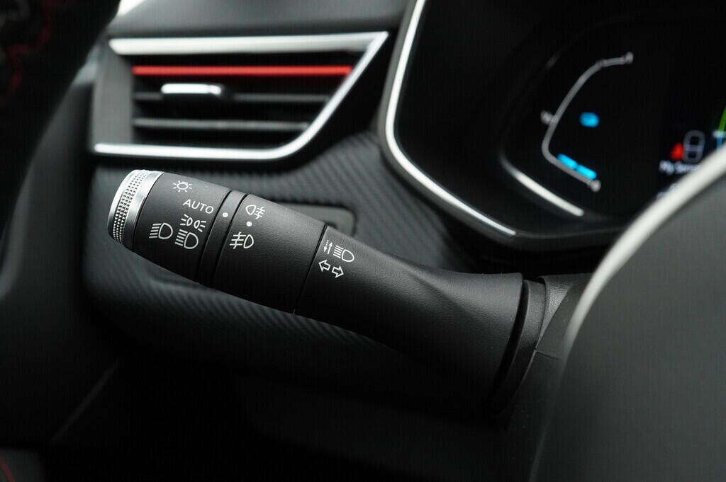 OZ190V01355_19.webp_CLIO RS LINE 1.6 E-tech 67 kW automat