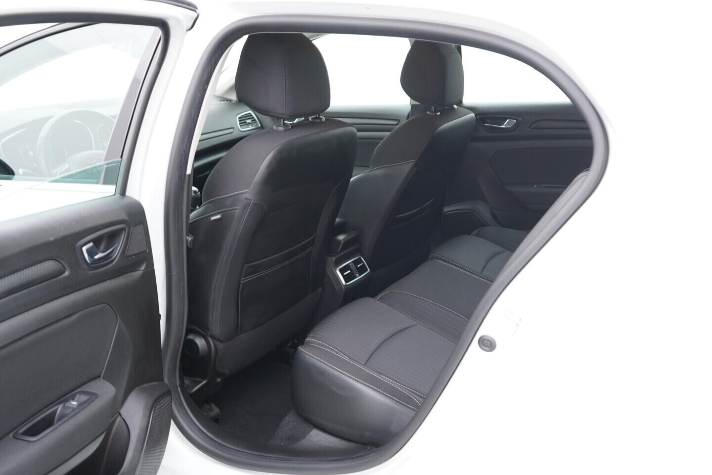 OZ190V01359_34.webp_MÉGANE Business 1.5  85 kW manuál, DPH