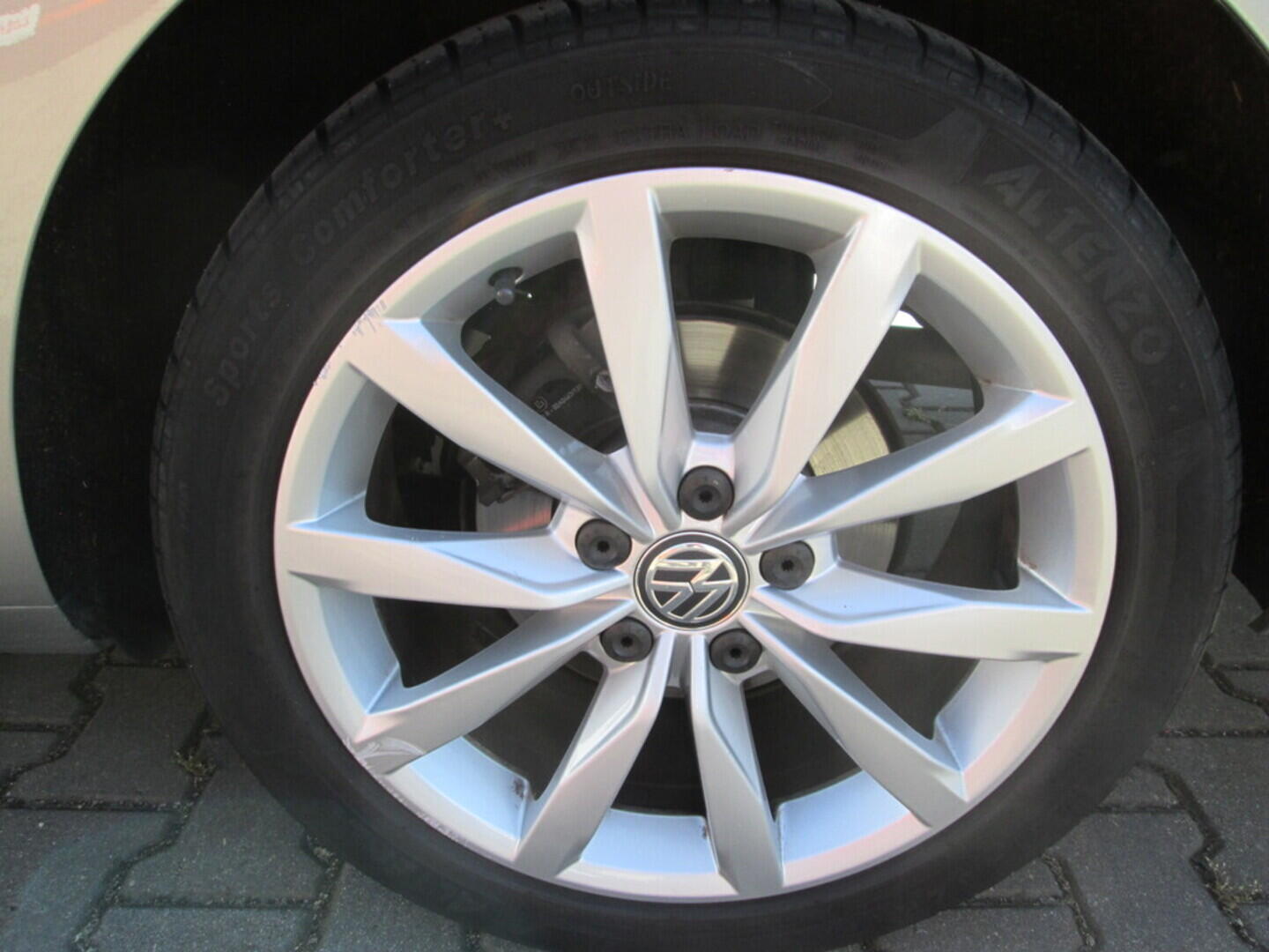 OZ190V01366_26.webp_GOLF Comfortline 1.0 TSI 81 kW manuál