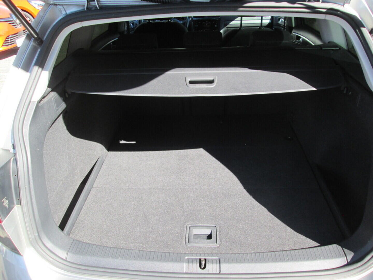 OZ190V01366_27.webp_GOLF Comfortline 1.0 TSI 81 kW manuál