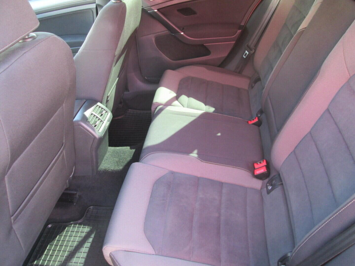 OZ190V01366_30.webp_GOLF Comfortline 1.0 TSI 81 kW manuál