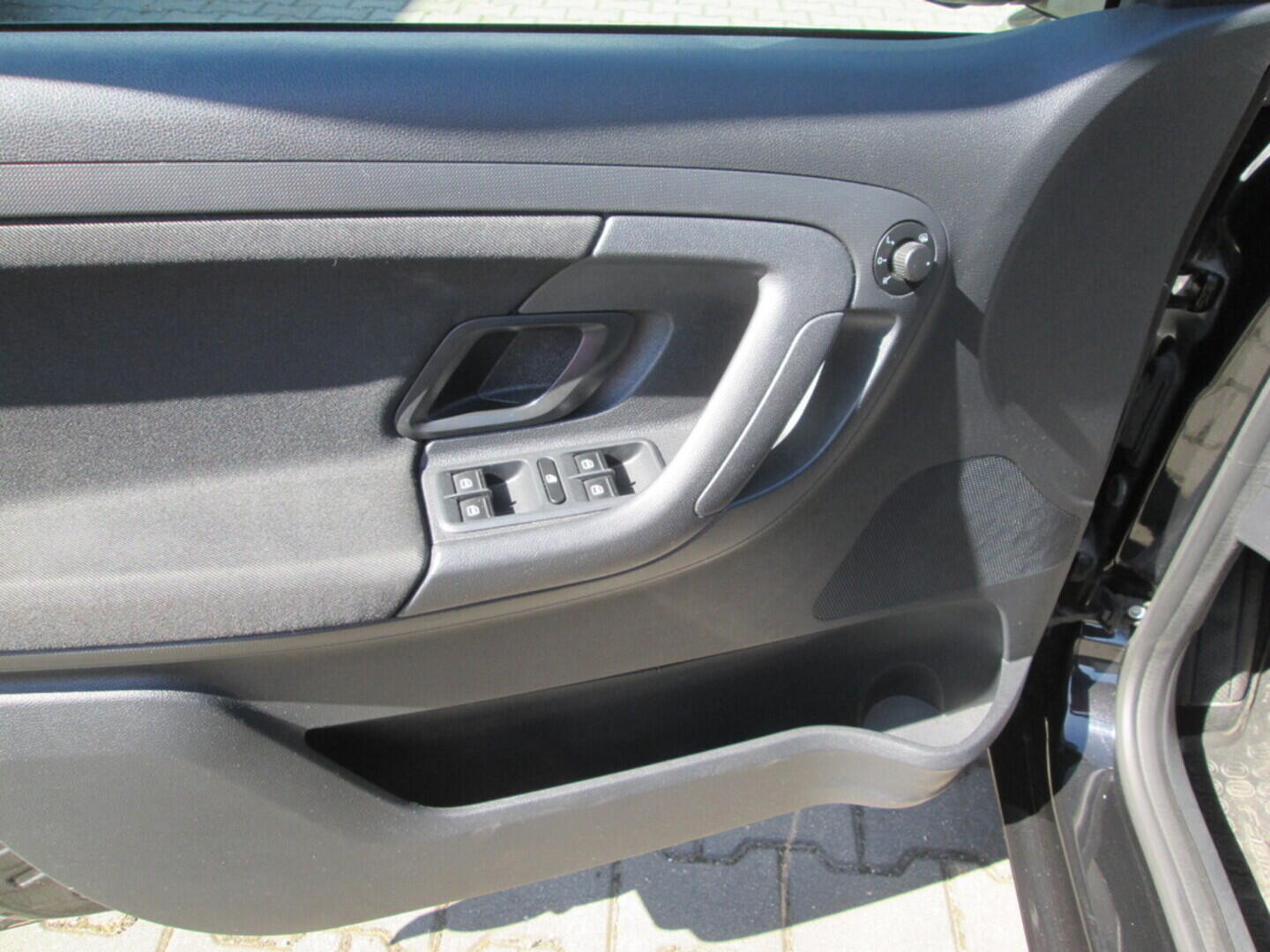 OZ190V01370_16.webp_FABIA Sport 1.2 TSI 77 kW manuál