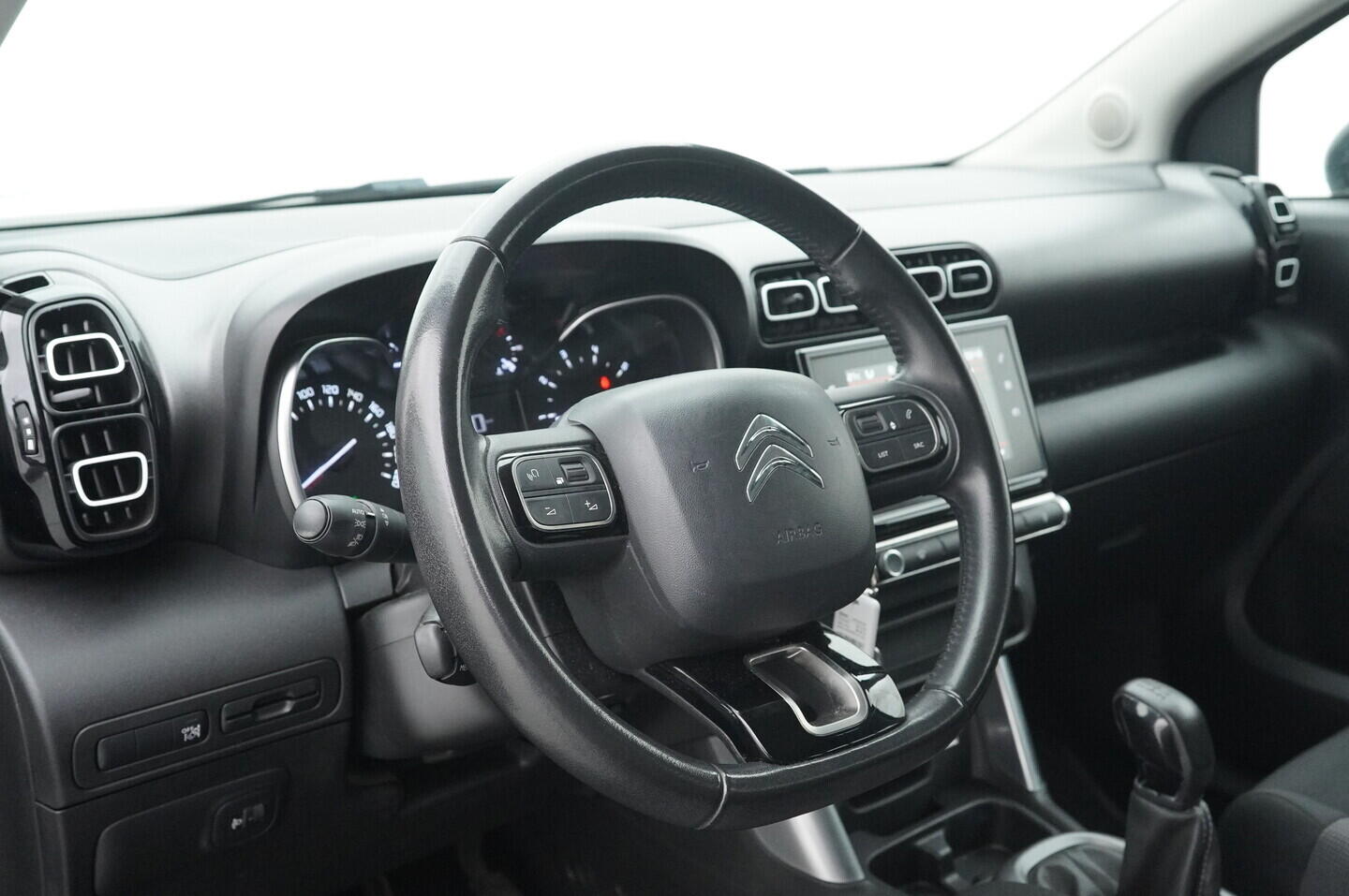 OZ190V01381_21.webp_C3 AIRCROSS  1.2  60 kW manuál