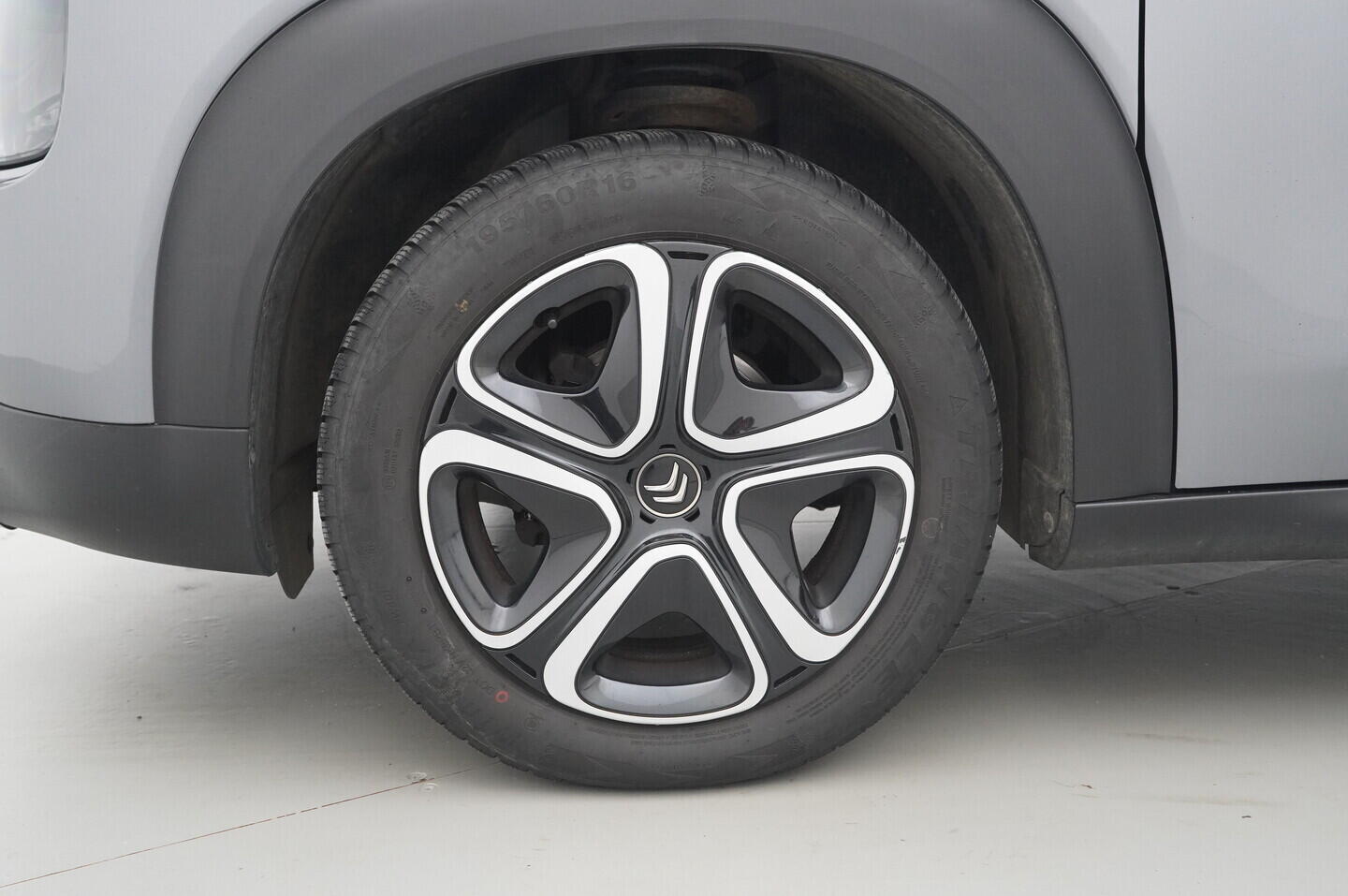 OZ190V01381_38.webp_C3 AIRCROSS  1.2  60 kW manuál