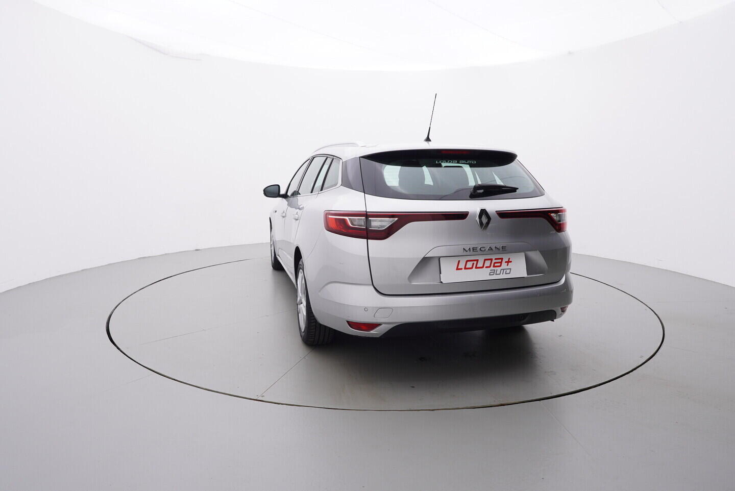 OZ190V01382_13.webp_MÉGANE Business 1.5 DCI 85 kW automat, DPH