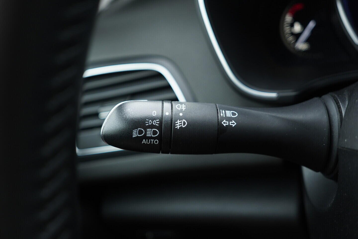 OZ190V01382_23.webp_MÉGANE Business 1.5 DCI 85 kW automat, DPH