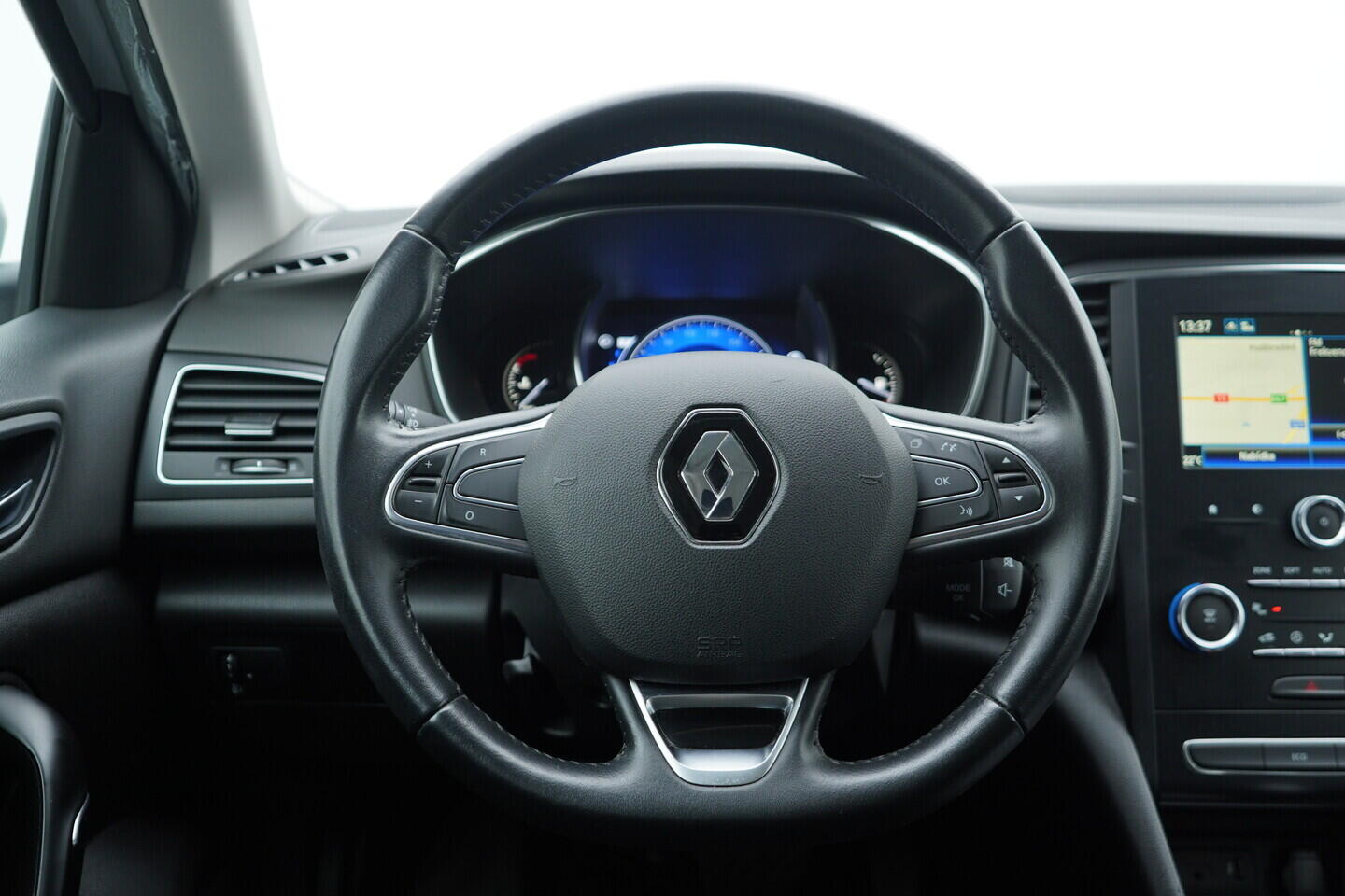 OZ190V01382_26.webp_MÉGANE Business 1.5 DCI 85 kW automat, DPH