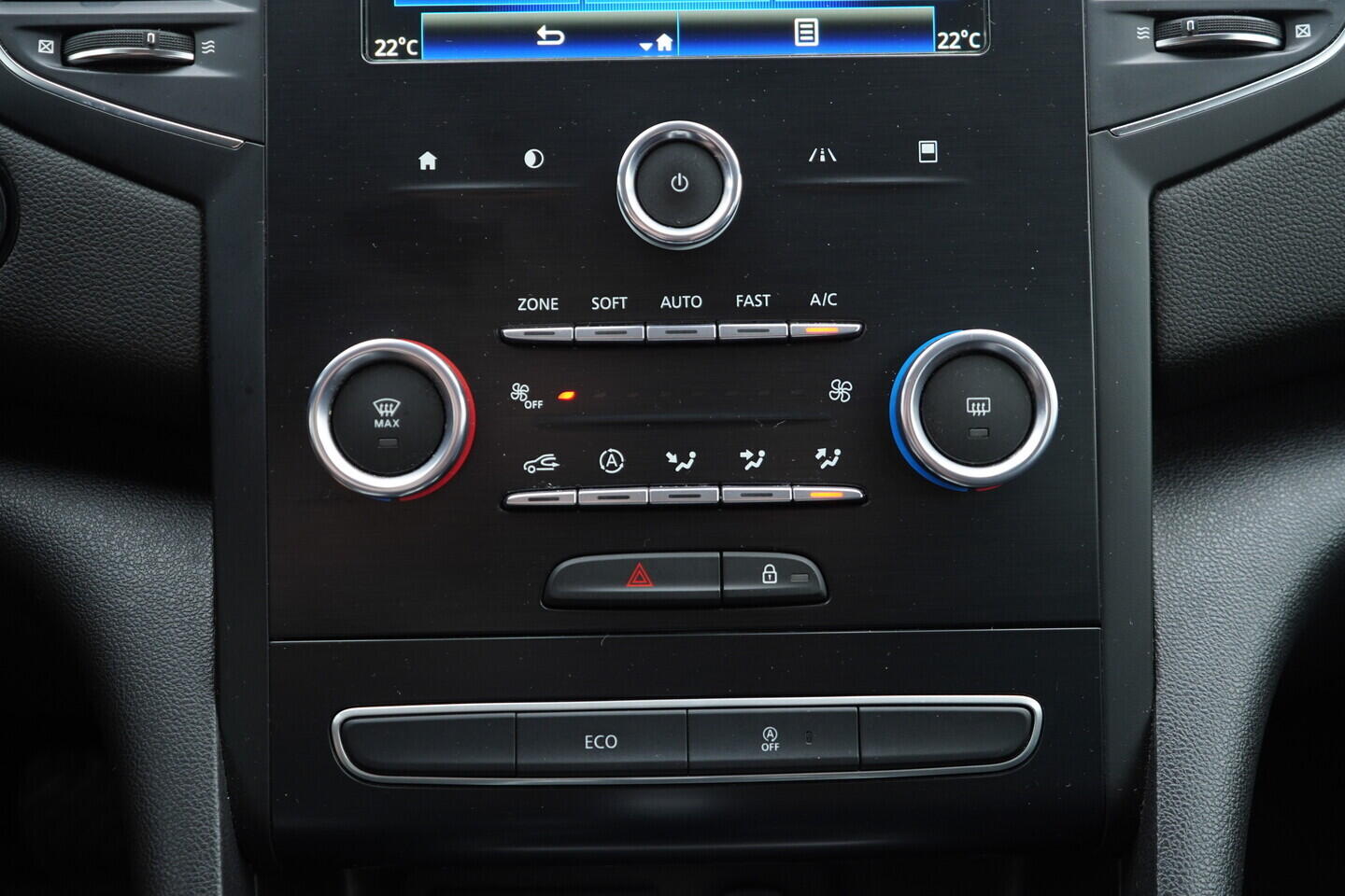 OZ190V01382_33.webp_MÉGANE Business 1.5 DCI 85 kW automat, DPH